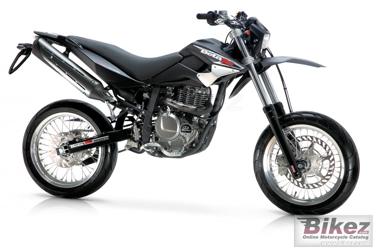 Big Beta m4 4t picture and wallpaper from Bikez.com